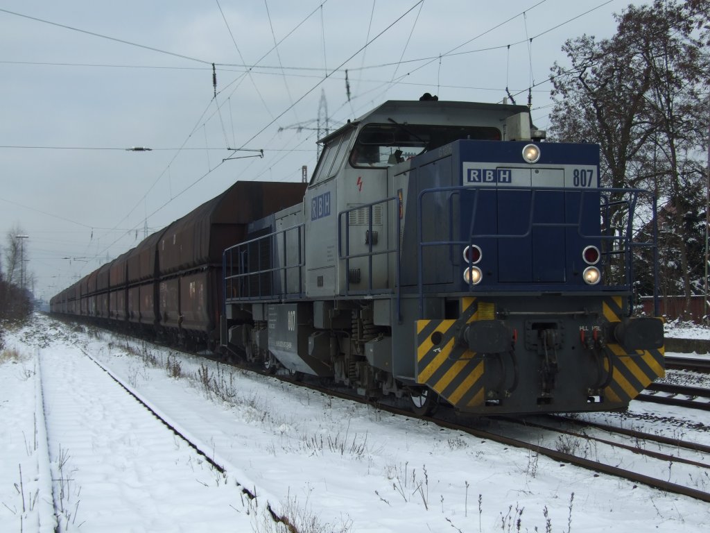 RBH 807 mit Kohlezug am 7.1.10 in Ratingen-Lintorf
