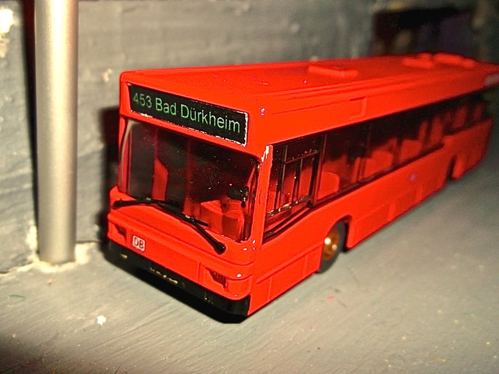 Detailaufnahme eines MAN NL 202.2, von Eistal-Bus GmbH. Das Fahrzeug f�hrt auf der (in echt existierenden!) Linie 453 nach Bad D�rkheim.