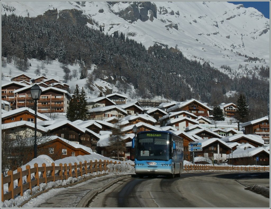 Ein Bus nach Albinen am Ortsausgang von Leukerbad.
6. Feb. 2012