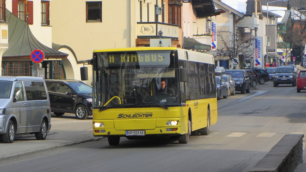 Ein MAN Lion&acute;s City 2 als Ringbus Kitzb�hel am 4.3.2012.