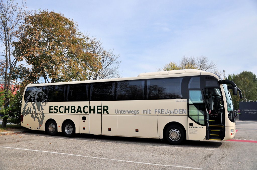 MAN LIONs COACH von ESCHBACHER Reisen aus �sterreich im September 2012 in Krems an der Donau.
