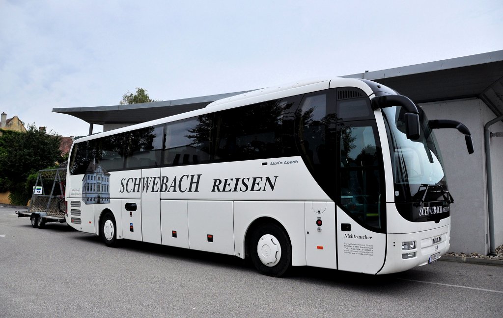 MAN LIONs COACH von SCHWEBACH Reisen aus �sterreich,Mautern,September 2012.