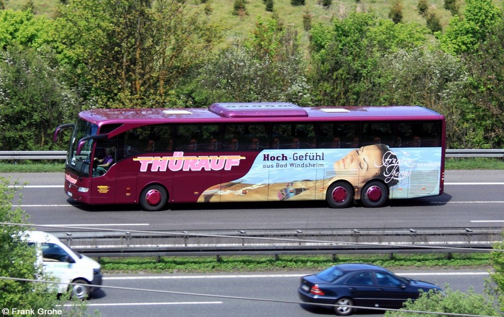Mercedes Tourismo vom Unternehmen Th�rauf Reiseb�ro und Busreisen aus Bad Winsheim, fotografiert auf der A9 bei Denkendorf am 20.05.2012