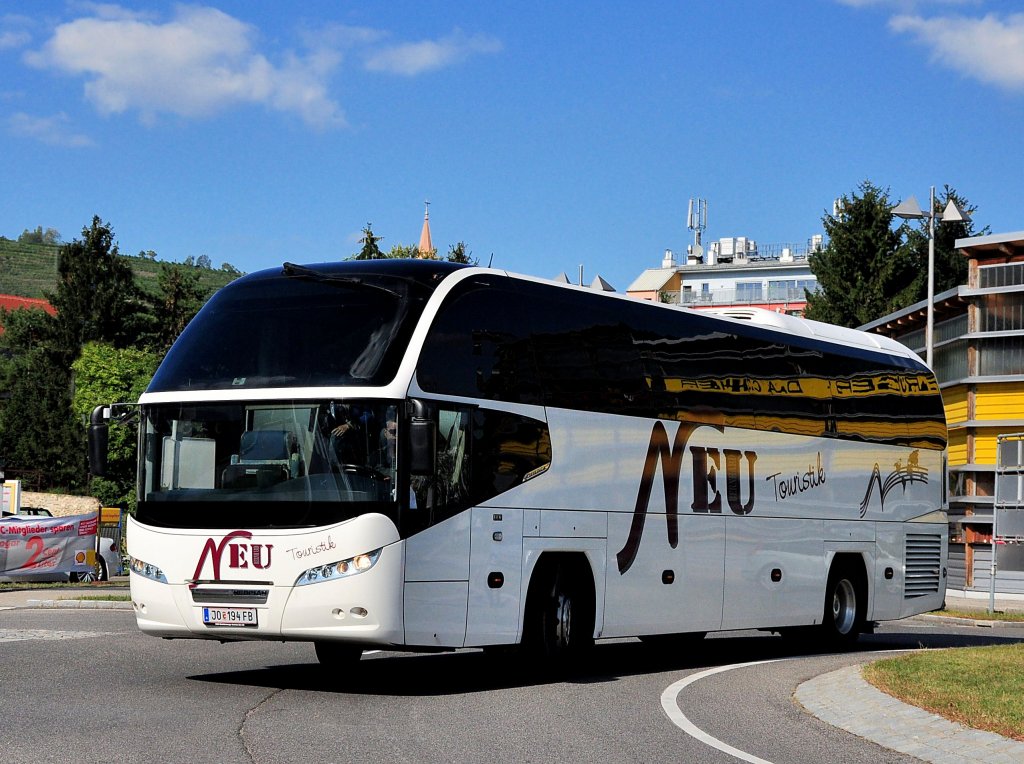 NEOPLAN CITYLINER von NEU Touristik aus �sterreich im Sept. 2012 in Krems.