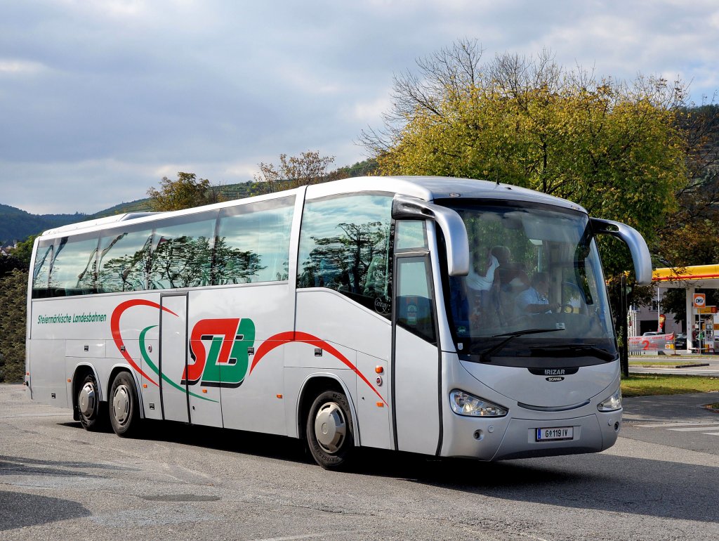 SCANIA IRIZAR von den steierm�rkischen Landesbahnen (SLB) am 14.9.2012 in Krems an der Donau unterwegs.