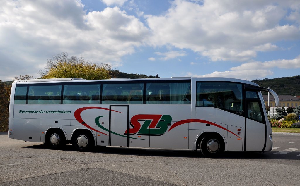 SCANIA IRIZAR von den steierm�rkischen Landesbahnen (SLB) am 14.9.2012 in Krems an der Donau unterwegs.