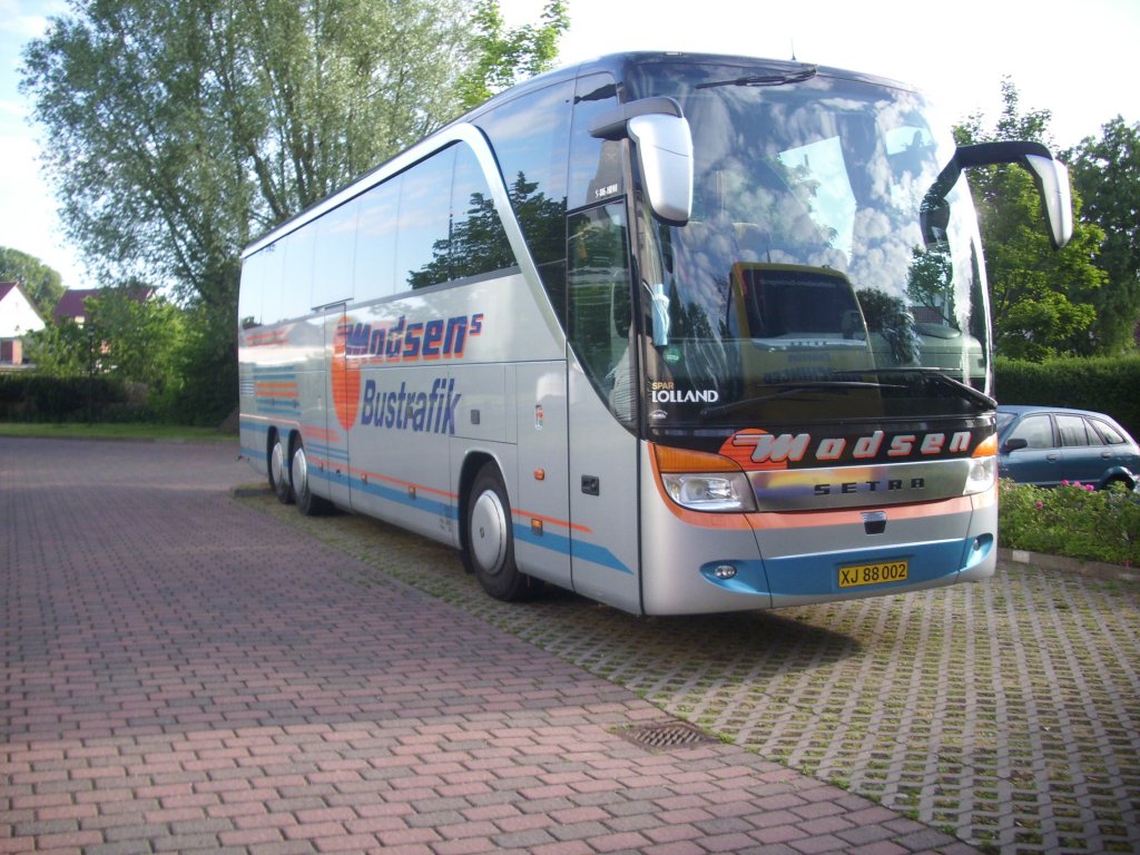 Setra 416 HDH von Madsen aus D�nemark in Bergen.
