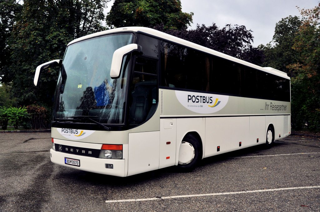 SETRA S315 GT-HD POSTBUS der �BB im September 2012 in Krems.