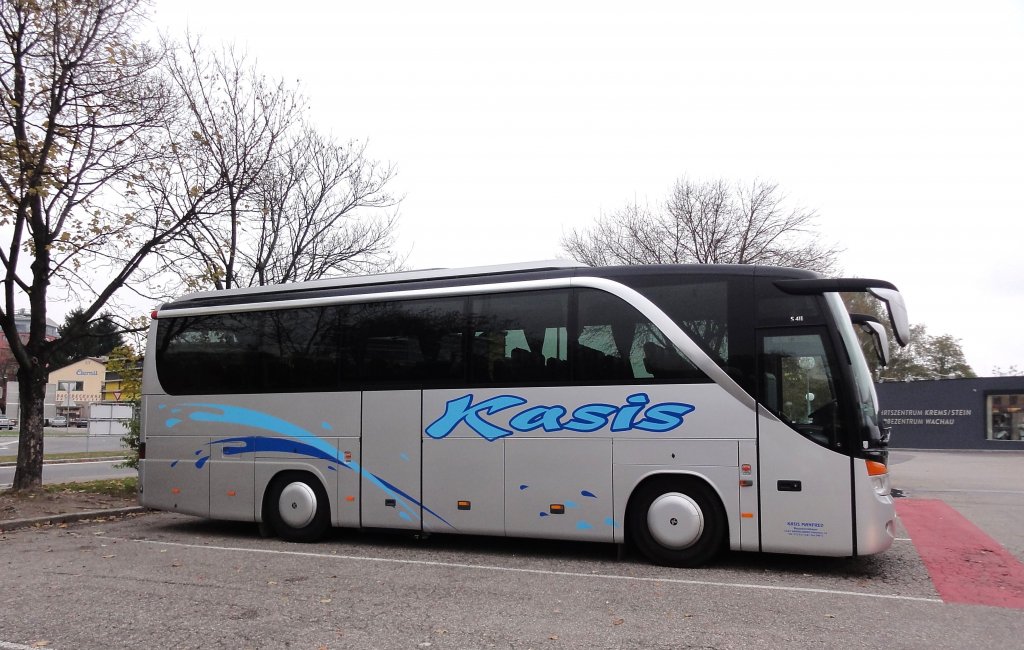 SETRA S411 HD vom Busunternehmer KASIS aus Ober�sterreich im Oktober 2012 in Krems.