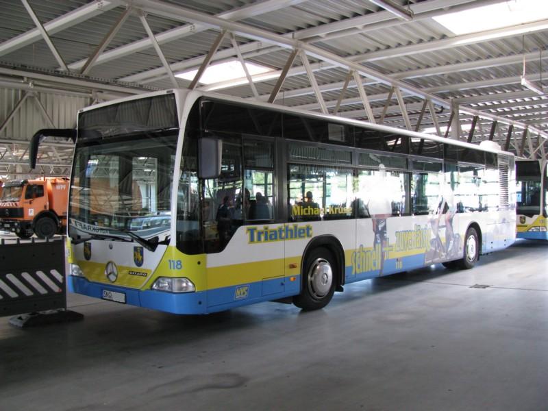 Stadtomnibus Mercedes  Citaro , Nr. 118 mit Werbunbg f�r den Triathleten Michael Kruse des Nahverkehr Schwerin (NVS), Schwerin [30.08.2008]