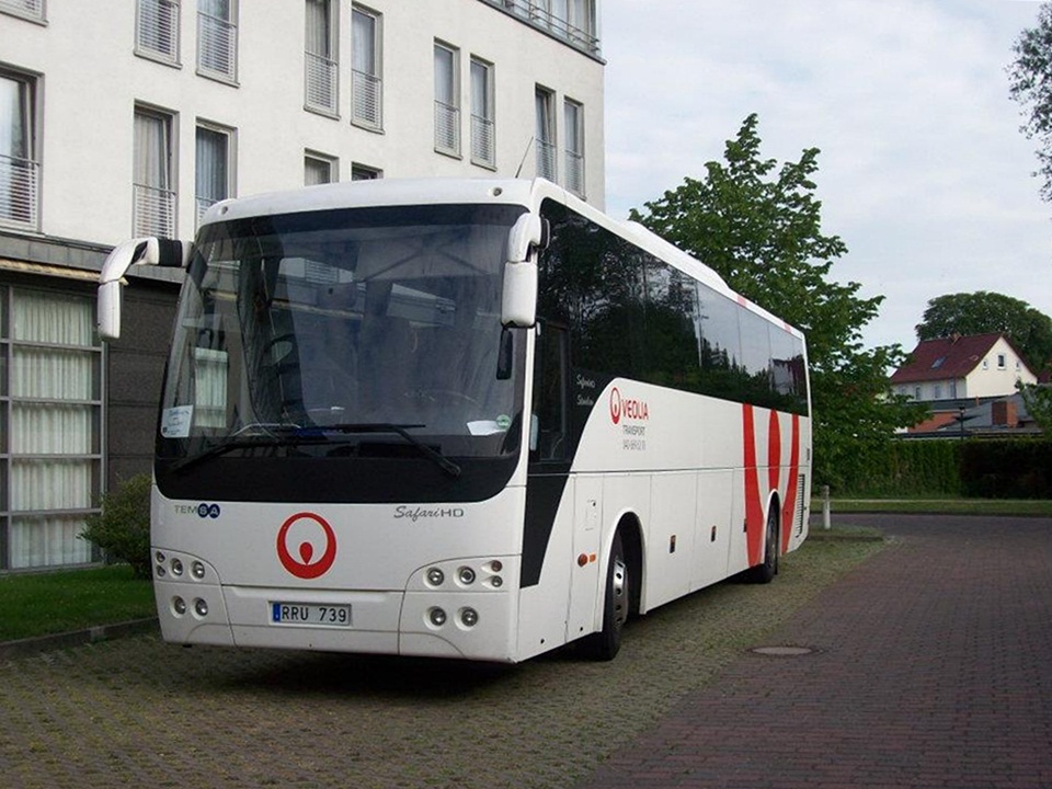 Temsa Safari HD von Veolia aus den Niederlanden in Bergen.

