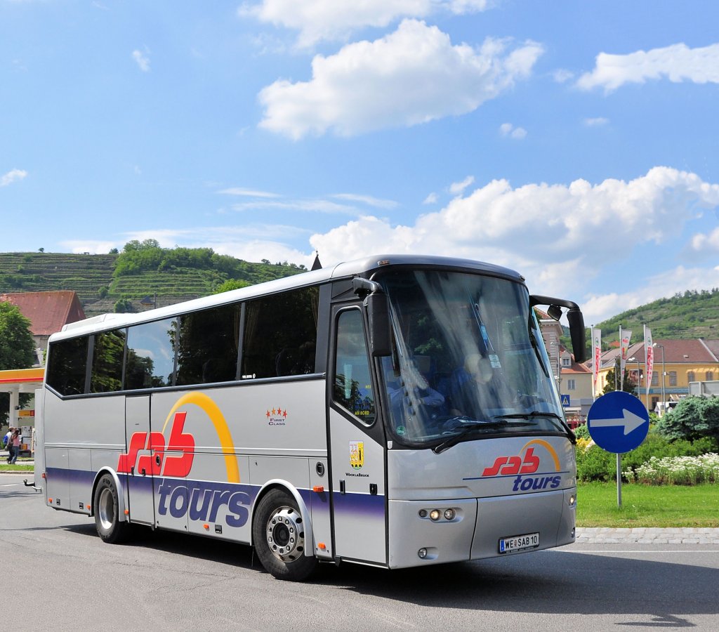VDL BOVA von SAB tour`s aus Ober�sterreich am 29. Mai 2013 in Krems an der Donau gesehen.