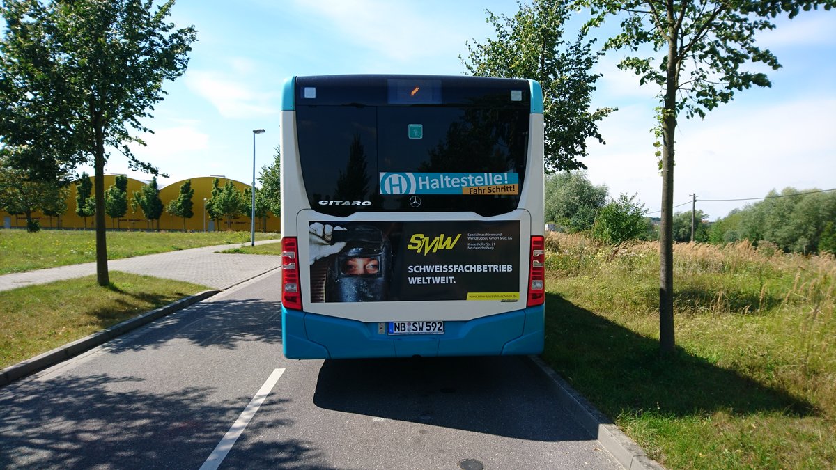 ...... NB SW 592 hat dann auch sein neues Traffic Board bekommen nach dem die Werbung f�r den G�terbahnhof entfernt wurde 