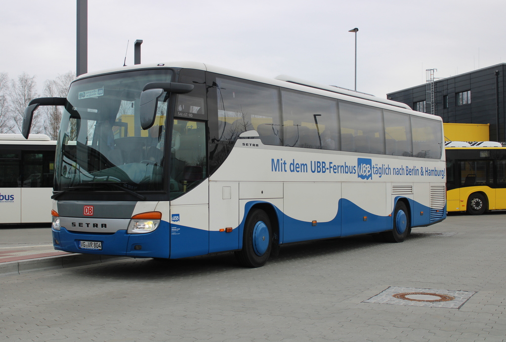 Am 23.03.2024 stand der UBB-Setra in H�he Rostock Hauptbahnhof/S�d.