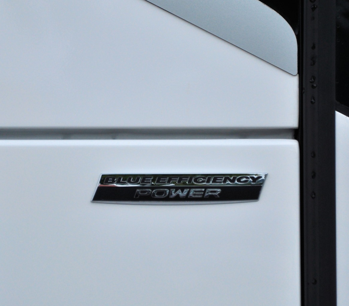 Detail auf dem SETRA 517 HD von ALBUS/SALZKRAFT aus �sterreich im August 2013 in  Krems gesehen.