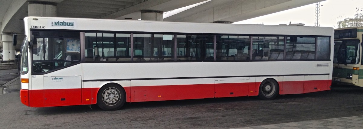 Diesen Mercedes-Benz O 405 habe ich am 22.03.2014 am Hauptbahnhof Ludwigshafen aufgenommen. Er geh�rt dem Busunternehmen Viabus.