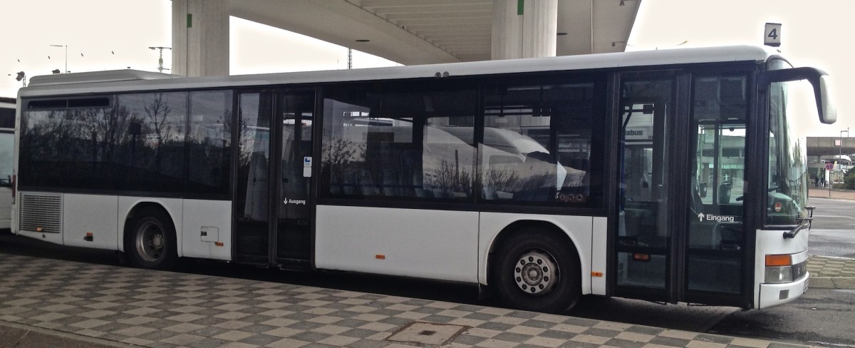 Diesen Setra S315 NF habe ich am 22.03.2014 am Hauptbahnhof Ludwigshafen aufgenommen. Er geh�rt dem Busunternehmen Viabus.