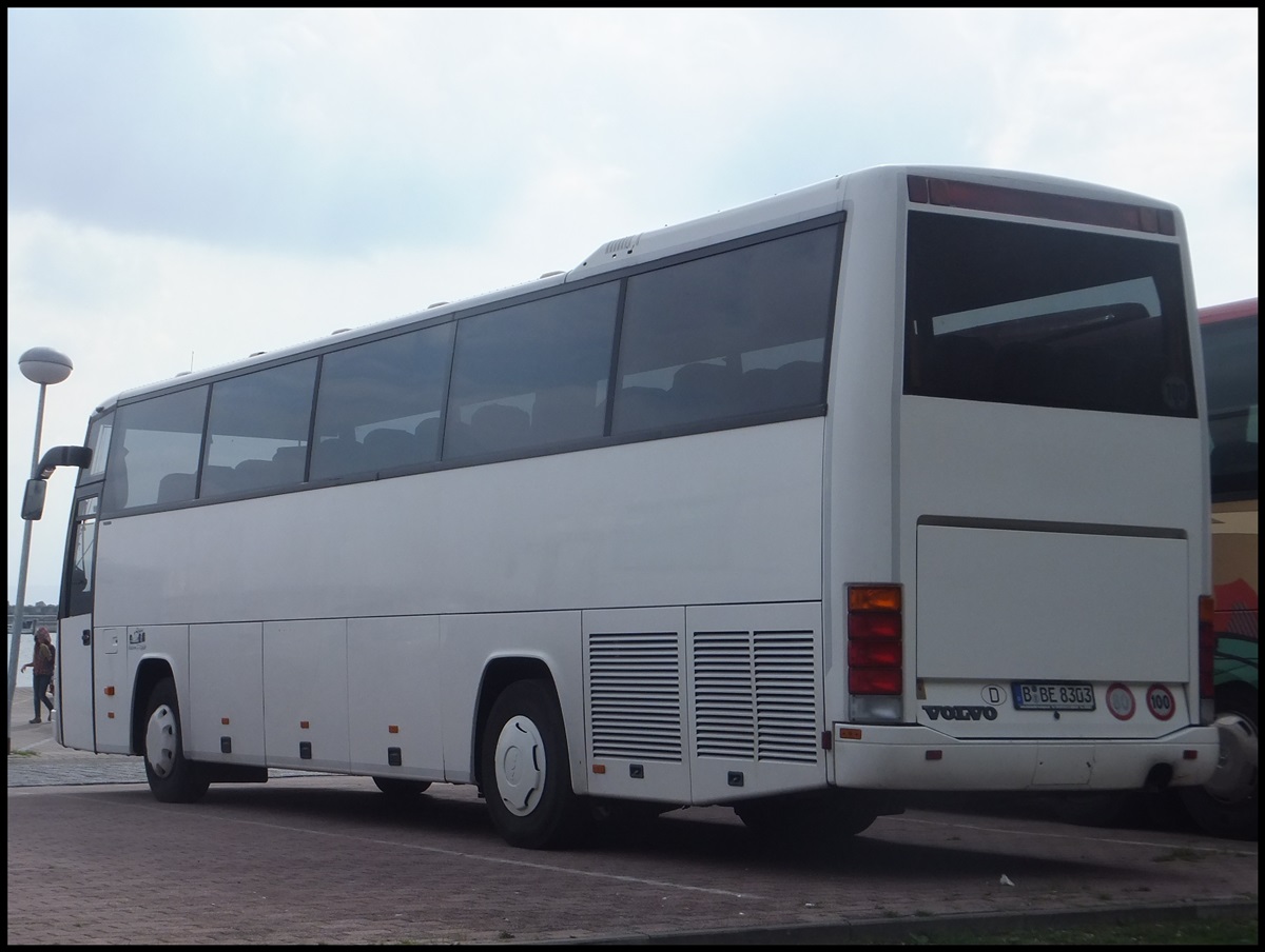 Dr�gm�ller-Volvo B 12-500 H von Omniko Reisen aus Deutschland im Stadthafen Sassnitz.