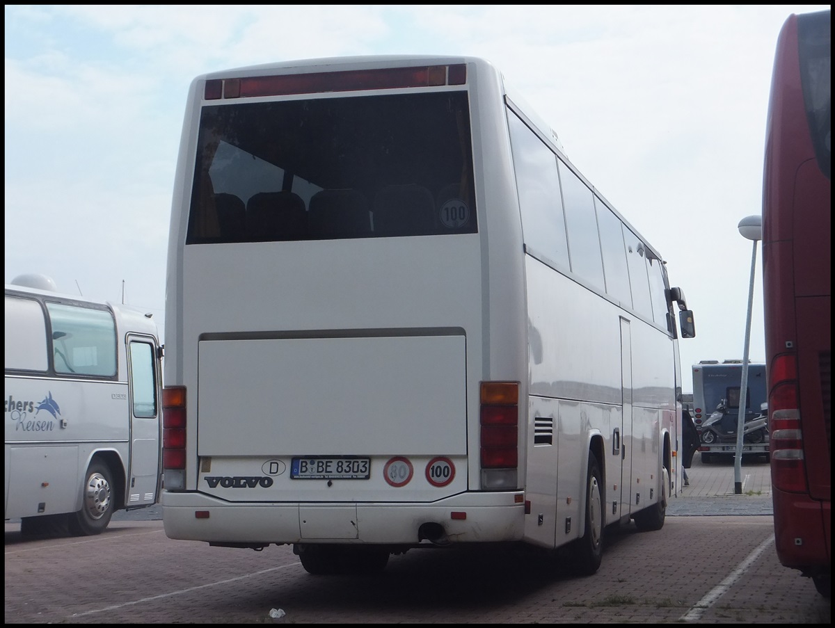Dr�gm�ller-Volvo B 12-500 H von Omniko Reisen aus Deutschland im Stadthafen Sassnitz.