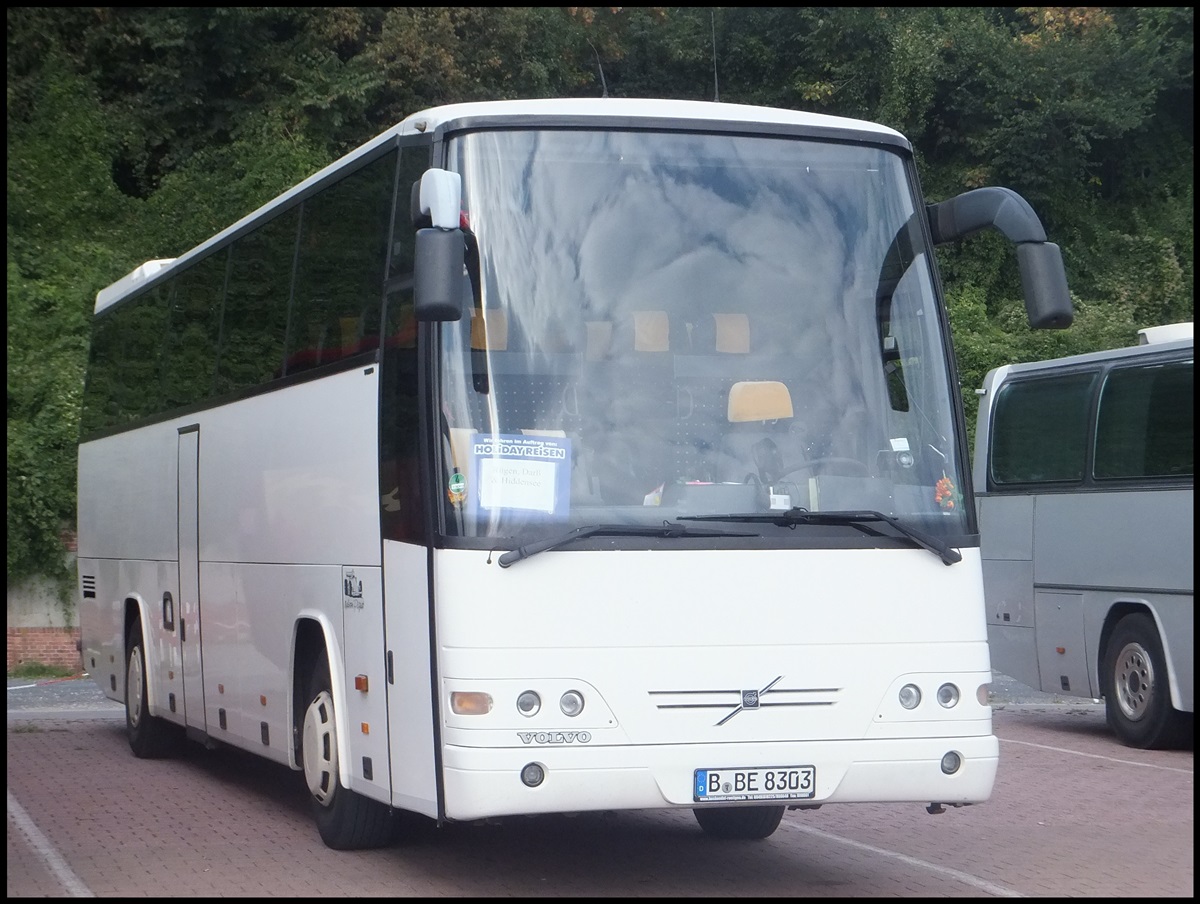 Dr�gm�ller-Volvo B 12-500 H von Omniko Reisen aus Deutschland im Stadthafen Sassnitz.