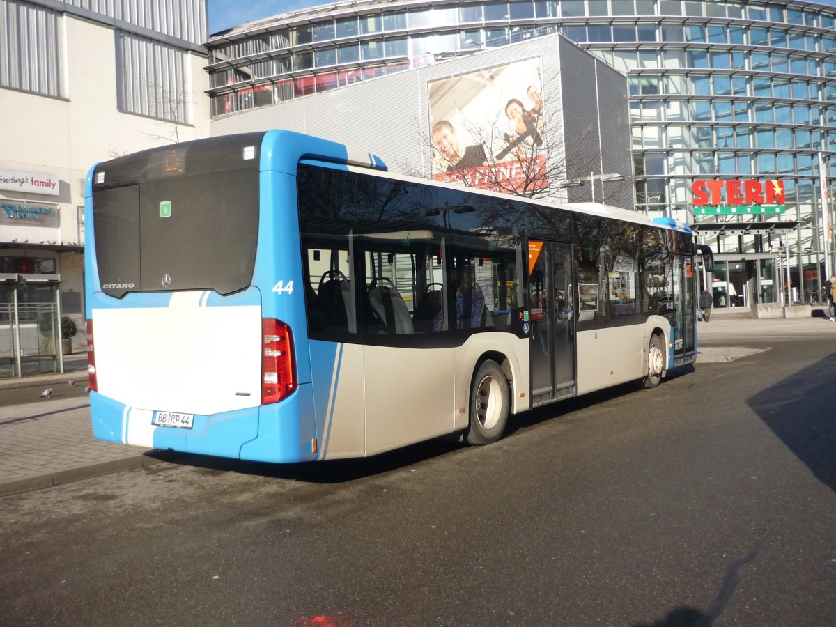 Ein neuer MB-Citaro 2, von der Fa. Pflieger aus B�blingen mit Euro6 Motor in Sindelfingen am ZOB. Am 18.01.2014