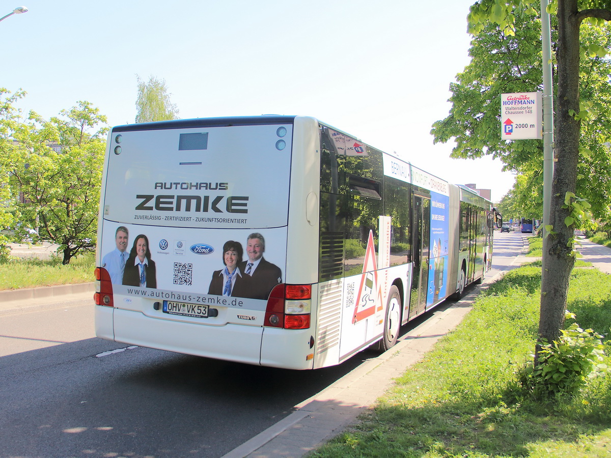 Heckpartie des MAN Lion's City OHV-VK53 der OVG aus Oranienburg für Shuttle Fahrten zur ILA 2018 bereit. Gesehen am 29. April 2018 am U Bahnhof Berlin Rudow.

