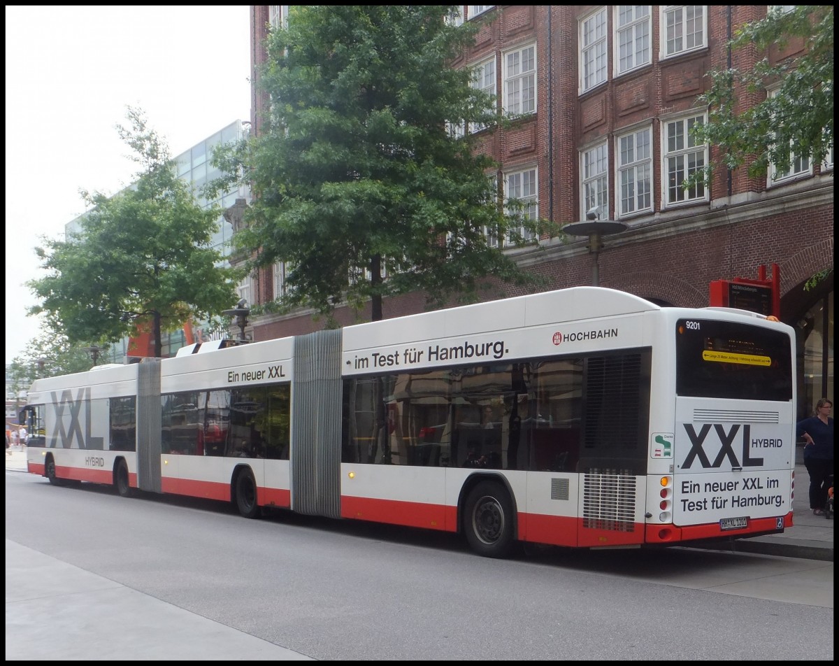 Hess LighTram Hybrid Hochbahn der Hamburger Hochbahn AG in Hamburg.