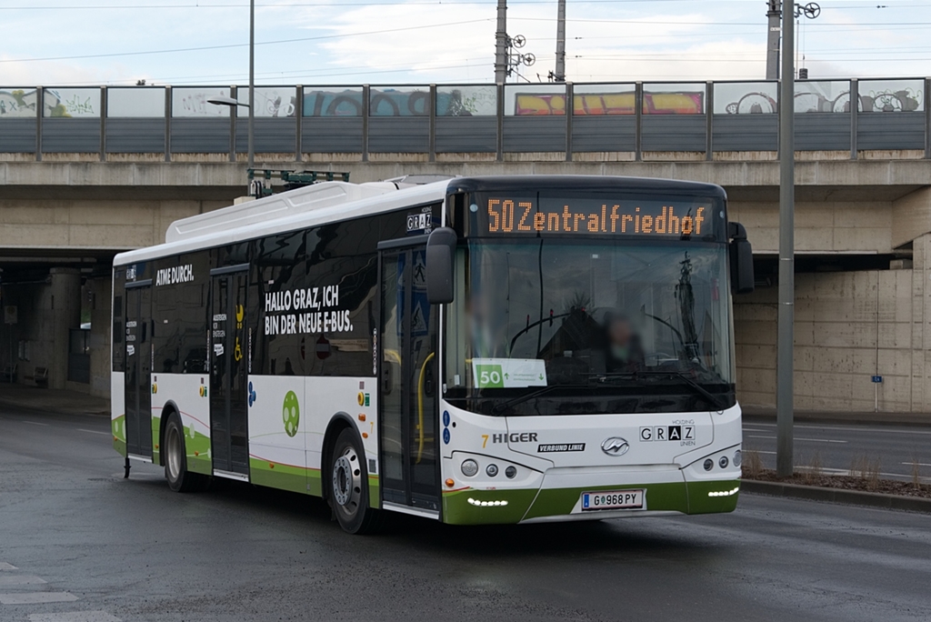 Holding Graz Higer KLQ6125GEV3 Chariot Ebus WN 7 als Linie 50 bei der Haltestelle Don Bosco, 01.02.2018

