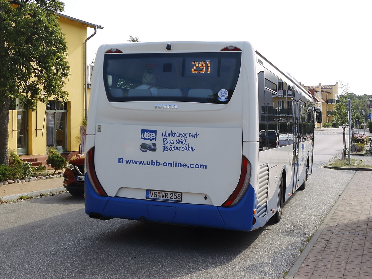 Iveco-Irisbus Crossway der UBB stand am 30. August 2019 als Linie 291 bei der Abfahrt nach Ahlbeck(Grenze) von Basin.