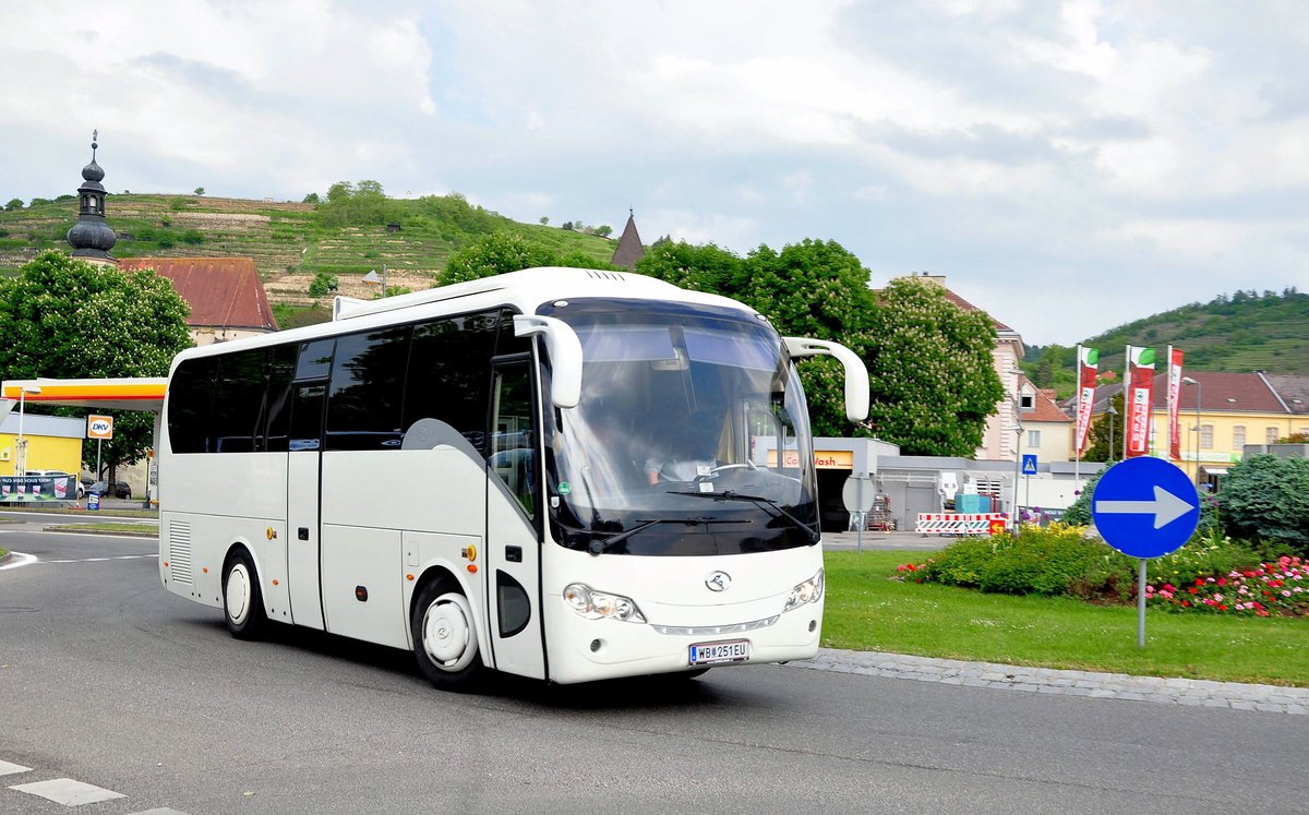 King Long aus �sterreich in Krems gesehen.