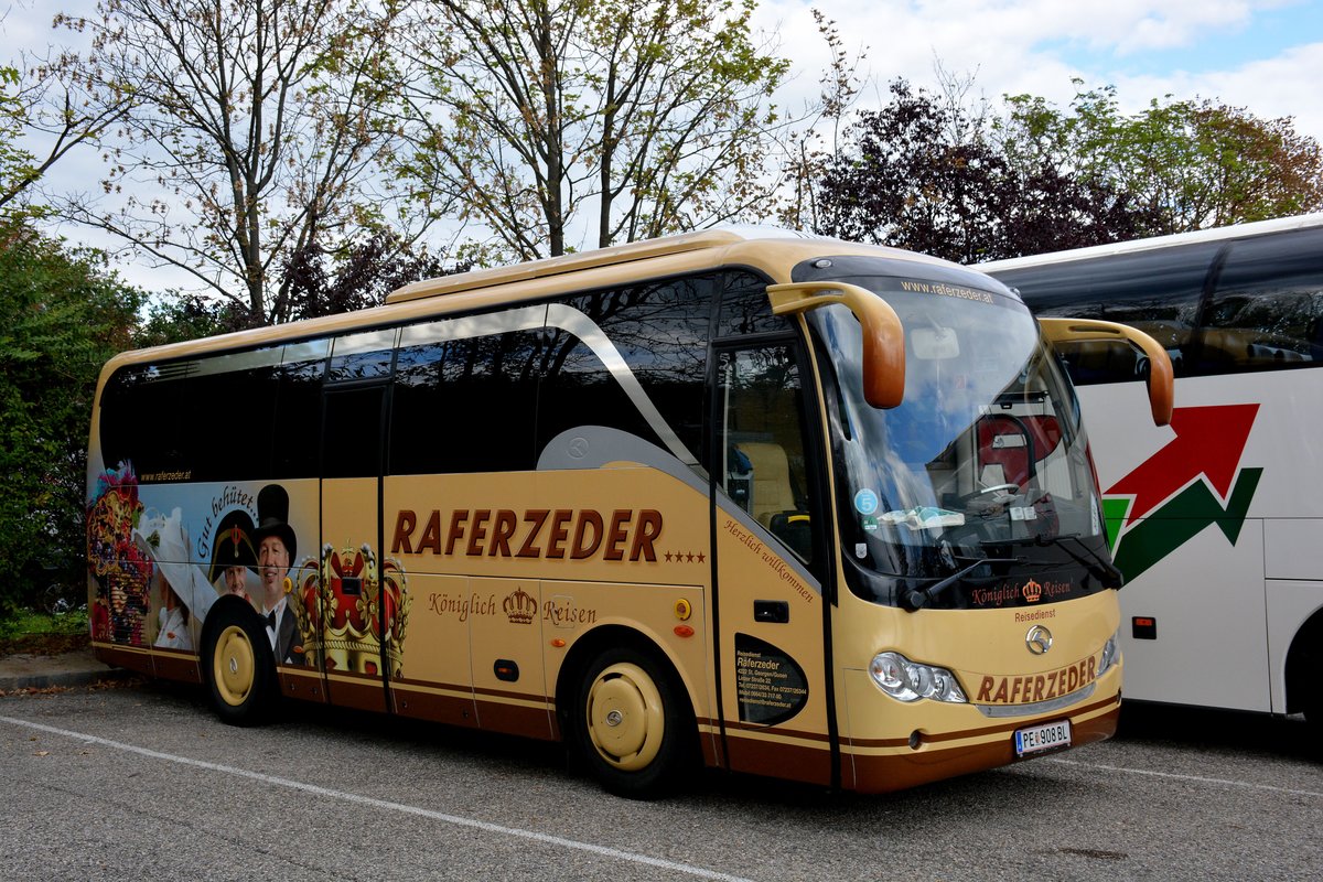 King Long vom Reisedienst Raferzeder aus �sterreich in Krems gesehen.