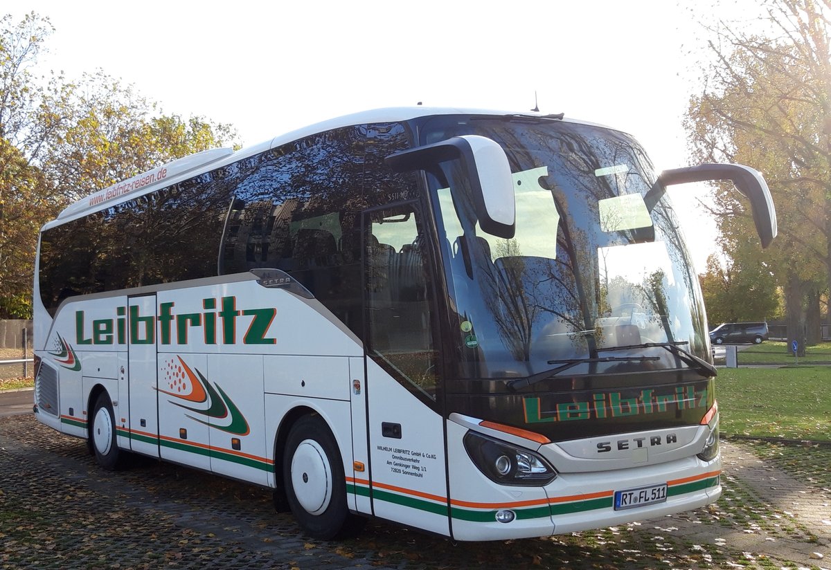 Leibfritz-Reisen aus Sonnenb�hl in Sindelfingen-Parkplatz. Setra S 511 HD