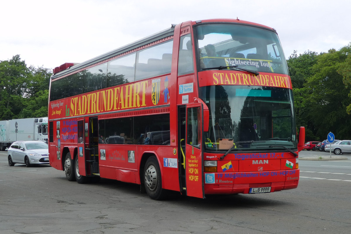 MAN Doppeldeckerbus unterwegs in Leipzig im Juli 2016