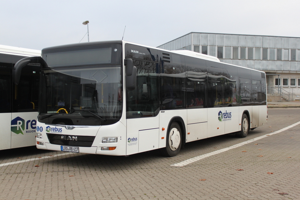 MAN Lion´s City stand am 26.11.2016 in H�he Rostock Hauptbahnhof/S�d abgestellt.
