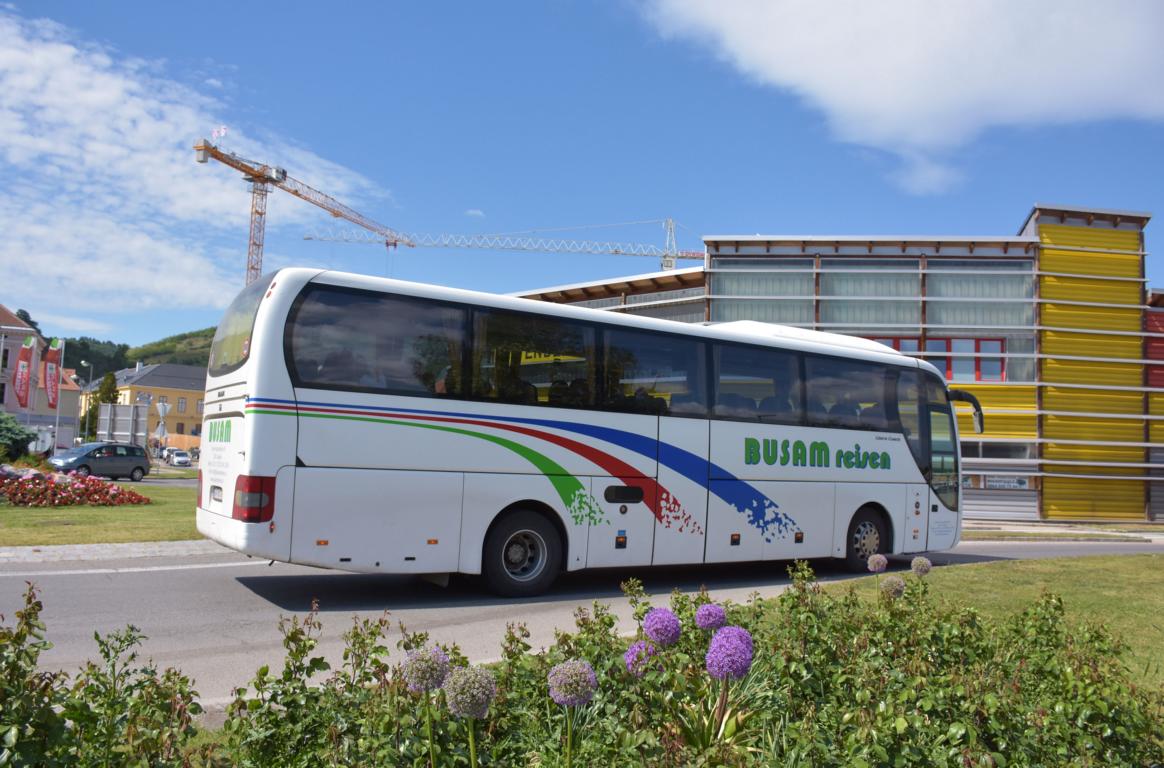 MAN Lion`s Coach von BUSAM Reisen aus �sterreich in Krems.