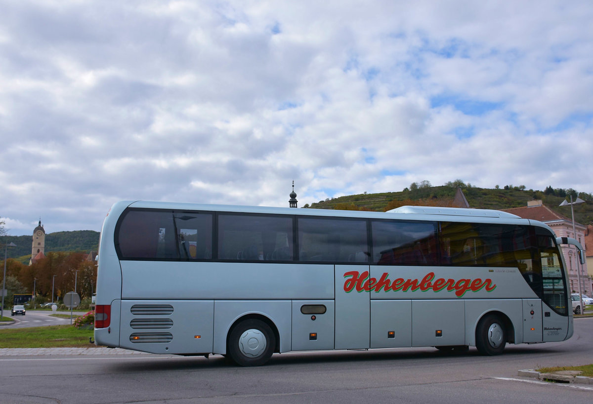 MAN Lion`s Coach von Hehenberger Reisen aus �sterreich 10/2017 in Krems.