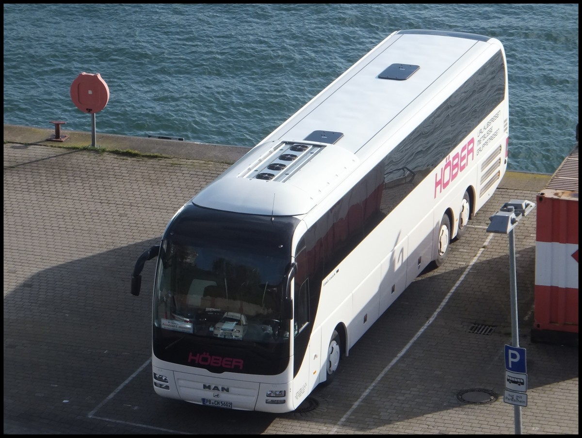 MAN Lion's Coach von H�ber-Reisen aus Deutschland im Stadthafen Sassnitz.