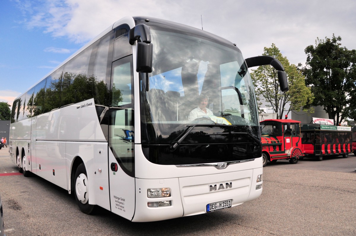 MAN Lions Coach von H�tzinger Reisen aus Deutschland am 12.Juli 2014 in Krems gesehen.