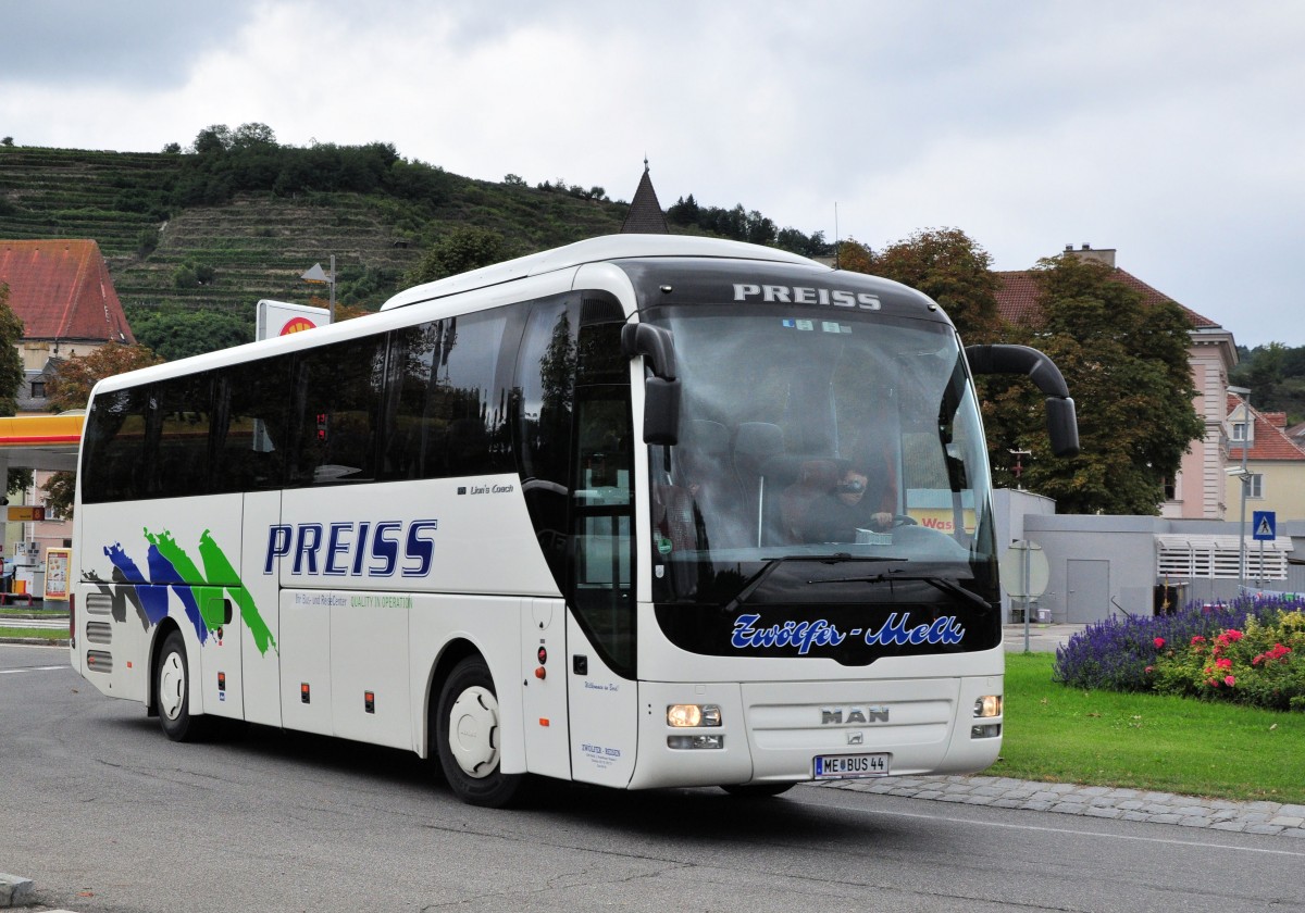 MAN LION`s COACH von PREISS Reisen aus Nieder�sterreich im September 2013 in Krems gesehen.