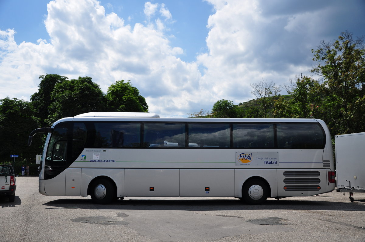 MAN Lions Coach von SNelle vliet.nl in Krems gesehen.