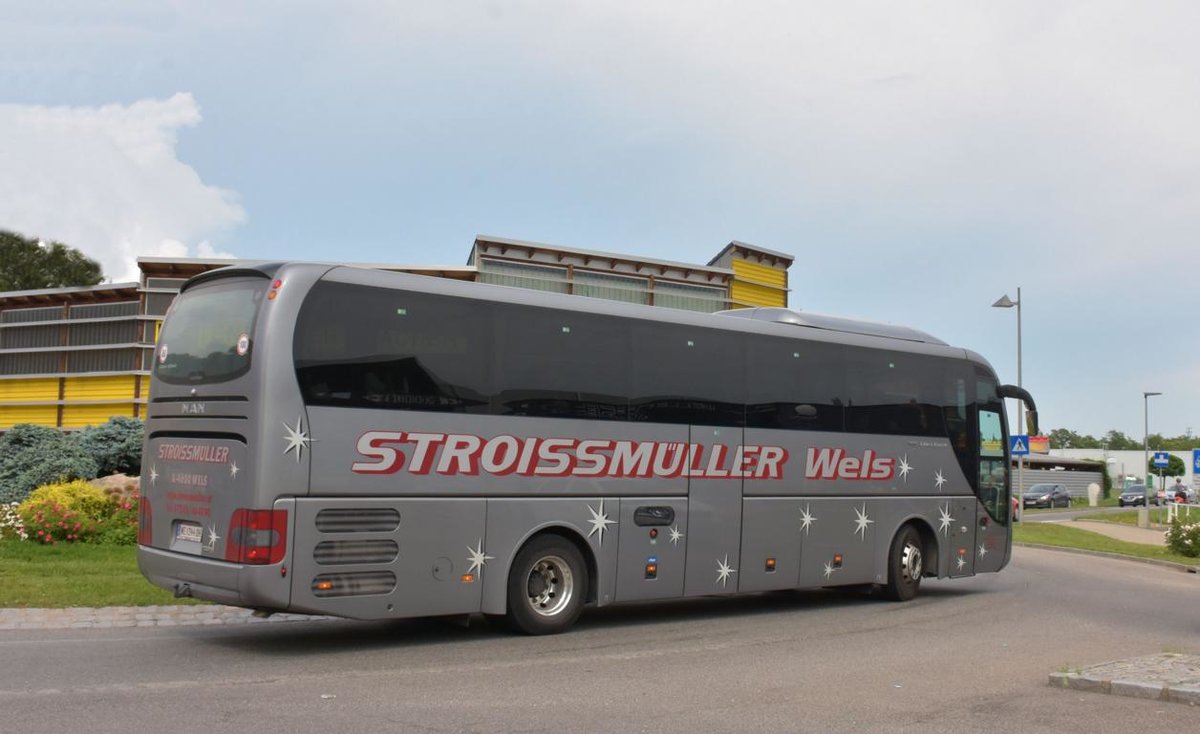 MAN Lion`s Coach von Stroissm�ller Reisen aus �sterreich 2018 in Krems gesehen.