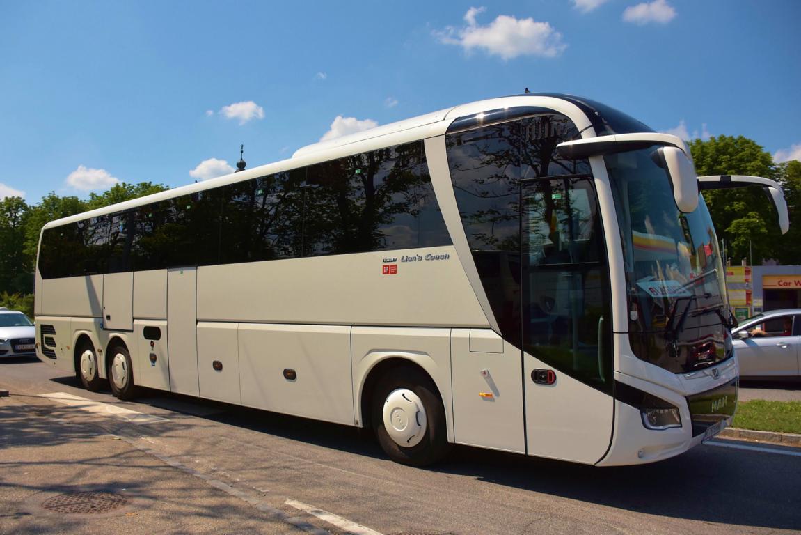 MAN Lion`s Coach,unterwegs f�r Blaguss Reisen aus Wien 2018 in Krems.