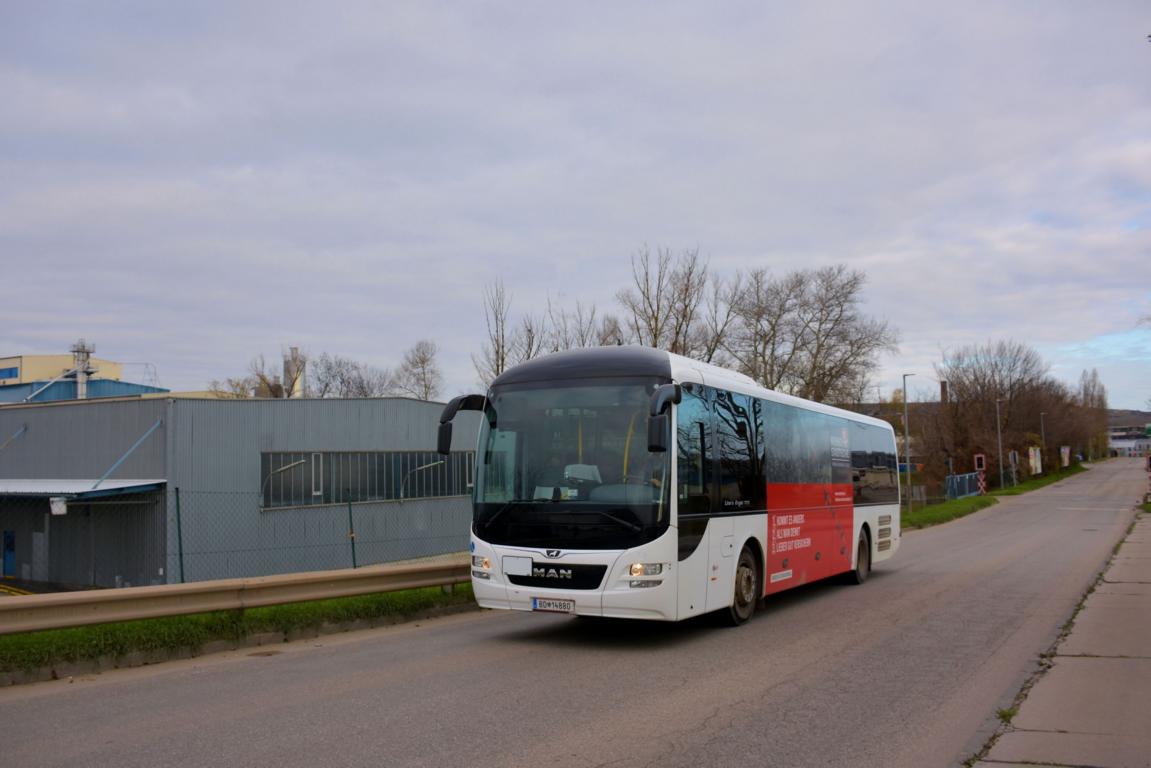 MAN Lion`s Regio der �BB Bundesdienste im Okt. 2017 in Krems gesehen.