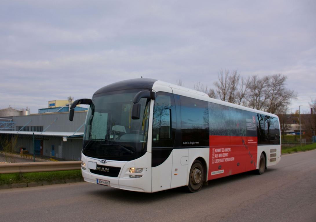 MAN Lion`s Regio der �BB Bundesdienste im Okt. 2017 in Krems gesehen.