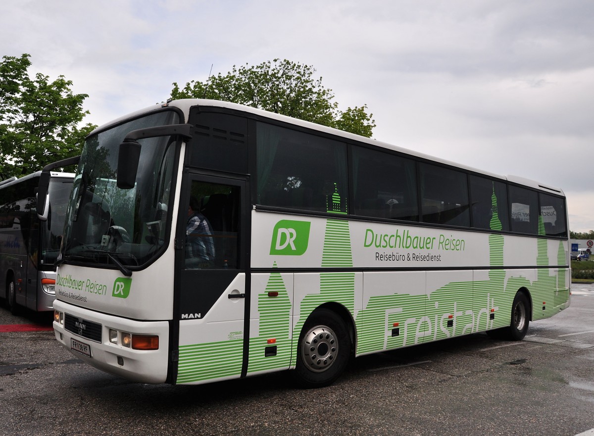 MAN Lions Star vom Reiseb�ro Duschelbauer aus �sterreich am 13.5.2014 in Krems unterwegs.