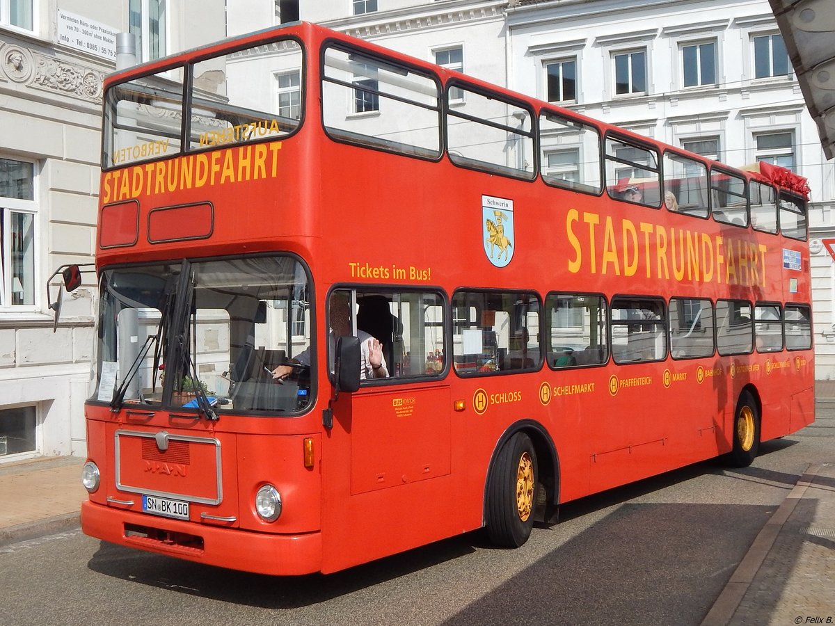 MAN SD 200 von Bus Kontor GmbH aus Deutschland in Schwerin. 