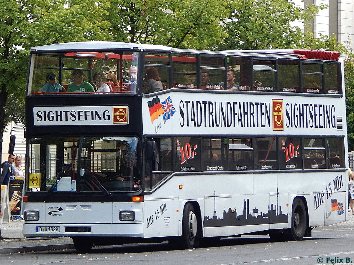 MAN SD 202 von Der Tempelhofer aus Deutschland in Berlin.