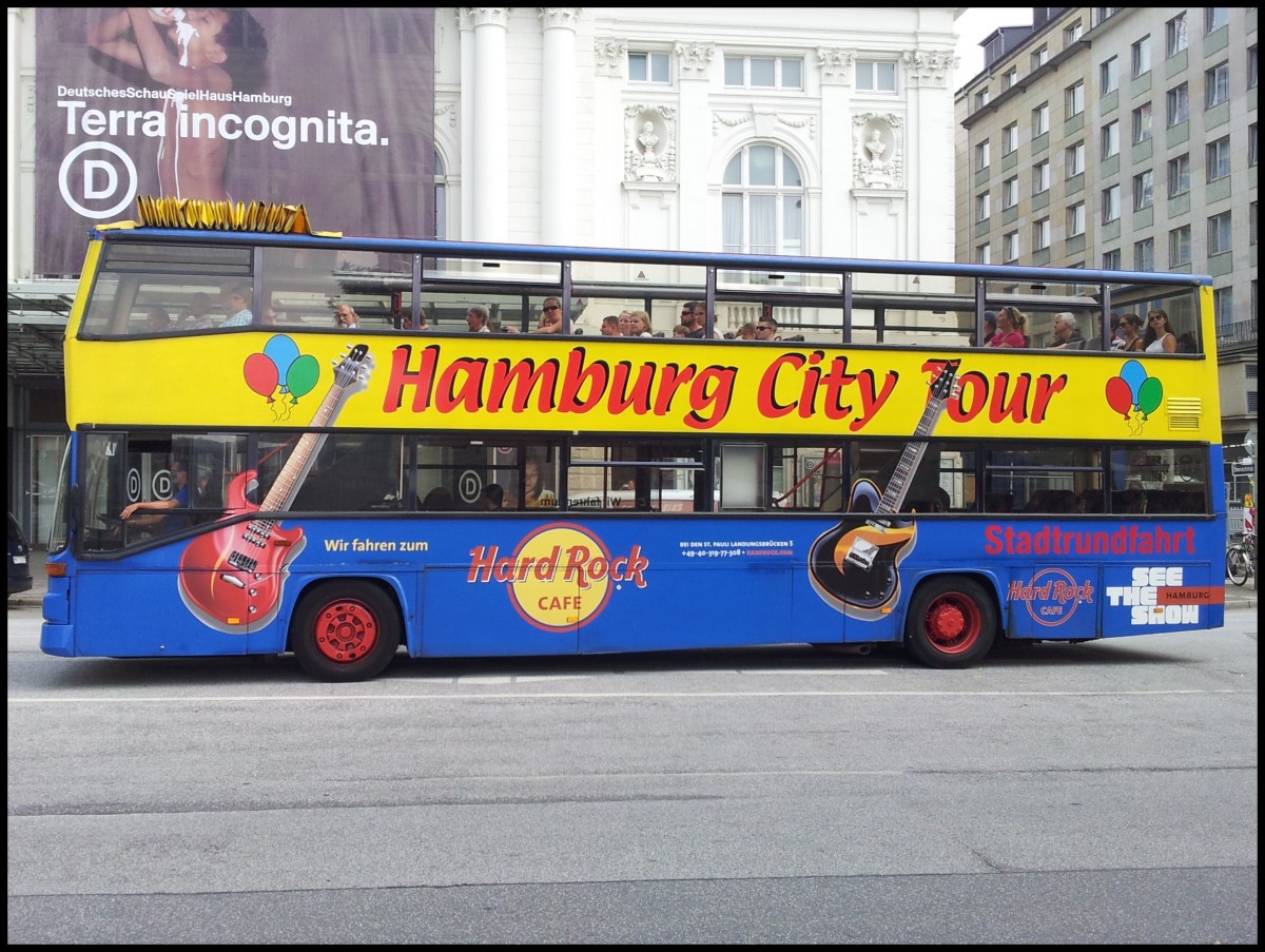 MAN SD 202 von Hamburg City Tour in Hamburg.