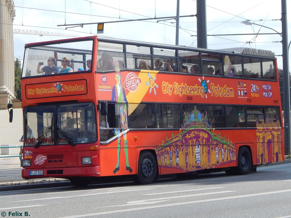 MAN SD 202 von Schlösserrundfahrten Tour  Alter Fritz  aus Deutschland in Potsdam.