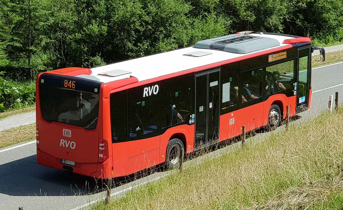 MB Citaro von RVO unterwegs per Buslinie 846 auf dem Weg vom Hintersee �ber Sch�nau nach Berchtesgaden, 07-2022
